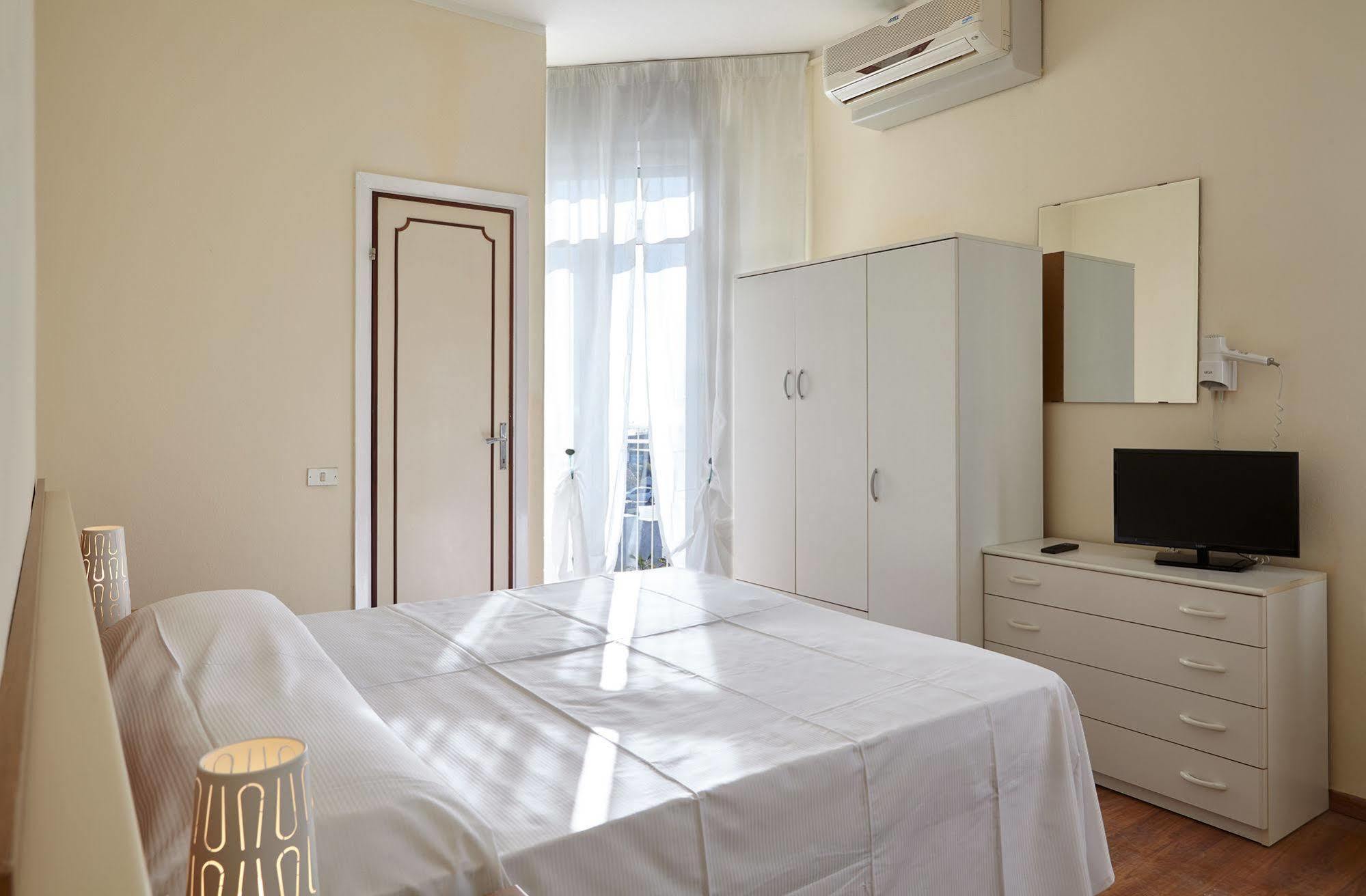 Hotel Mirage Marina di Pietrasanta Kültér fotó